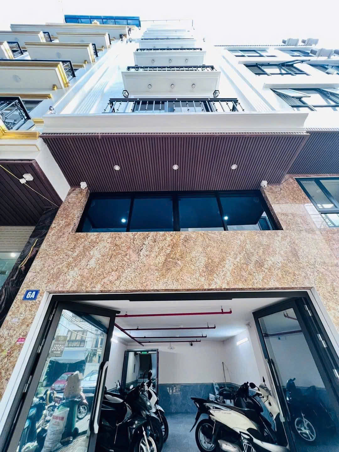 🔥👑 SIÊU PHẨM CẦU GIẤY – 9 TẦNG – VỪA Ở PENTHOUSE – VỪA CHO THUÊ 14 CHDV – DÒNG TIỀN 1.2 TỶ/NĂM – Ô TÔ TRÁNH! 💰🚀 – C5