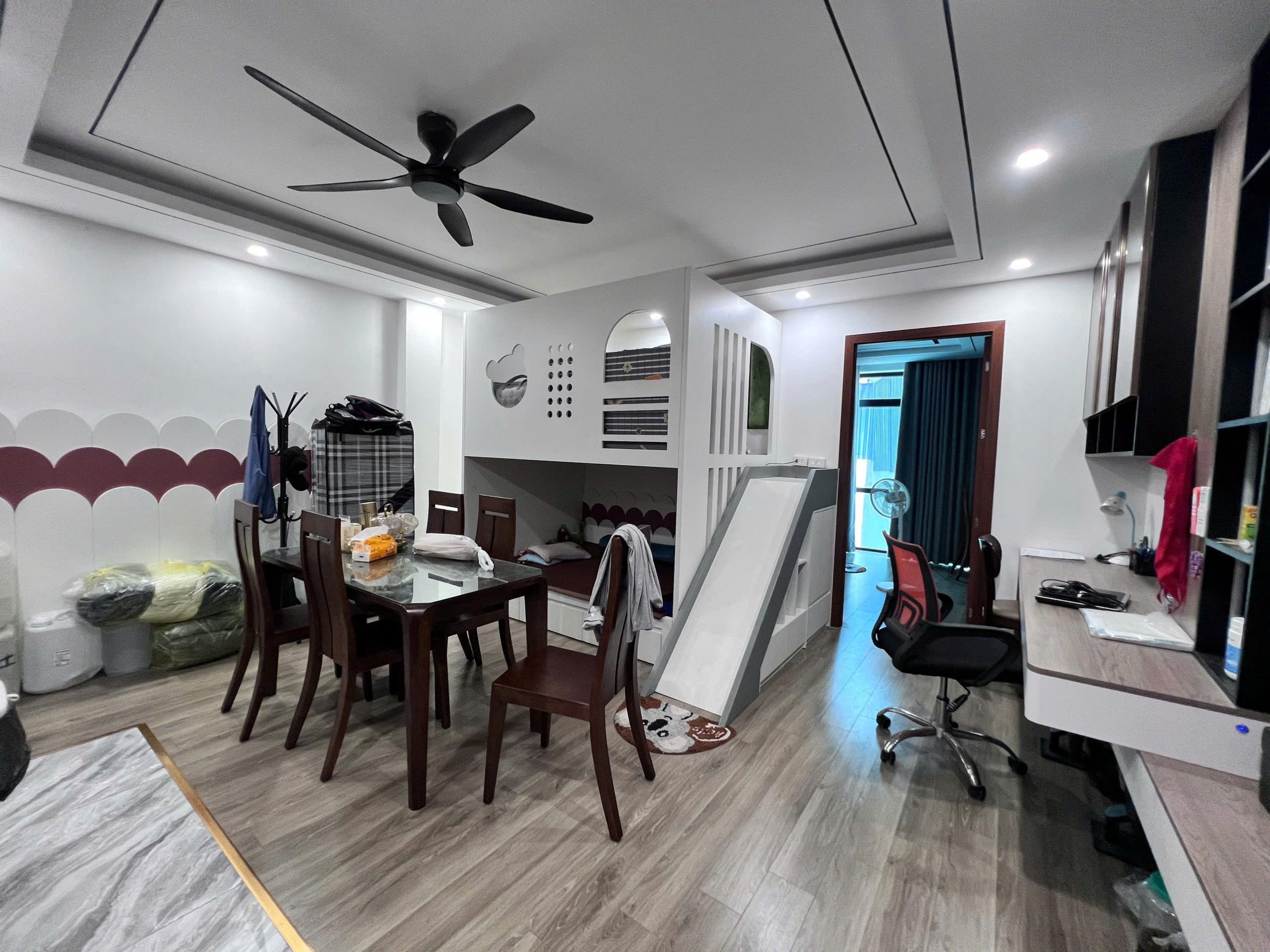 🔥👑 SIÊU PHẨM CẦU GIẤY – 9 TẦNG – VỪA Ở PENTHOUSE – VỪA CHO THUÊ 14 CHDV – DÒNG TIỀN 1.2 TỶ/NĂM – Ô TÔ TRÁNH! 💰🚀 – C5