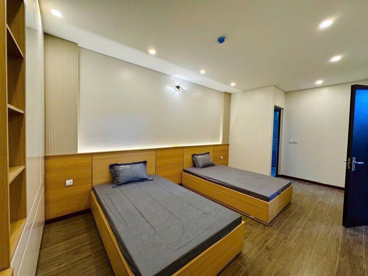 📢 TOÀ APARTMENT XUÂN ĐỈNH – ĐÓN ĐẦU PHỐ MỚI – 10 TẦNG TM – MT 9.8M – 23 CĂN – DÒNG TIỀN 200TR/THÁNG (~4.74%/NĂM)! 🔥 – D7