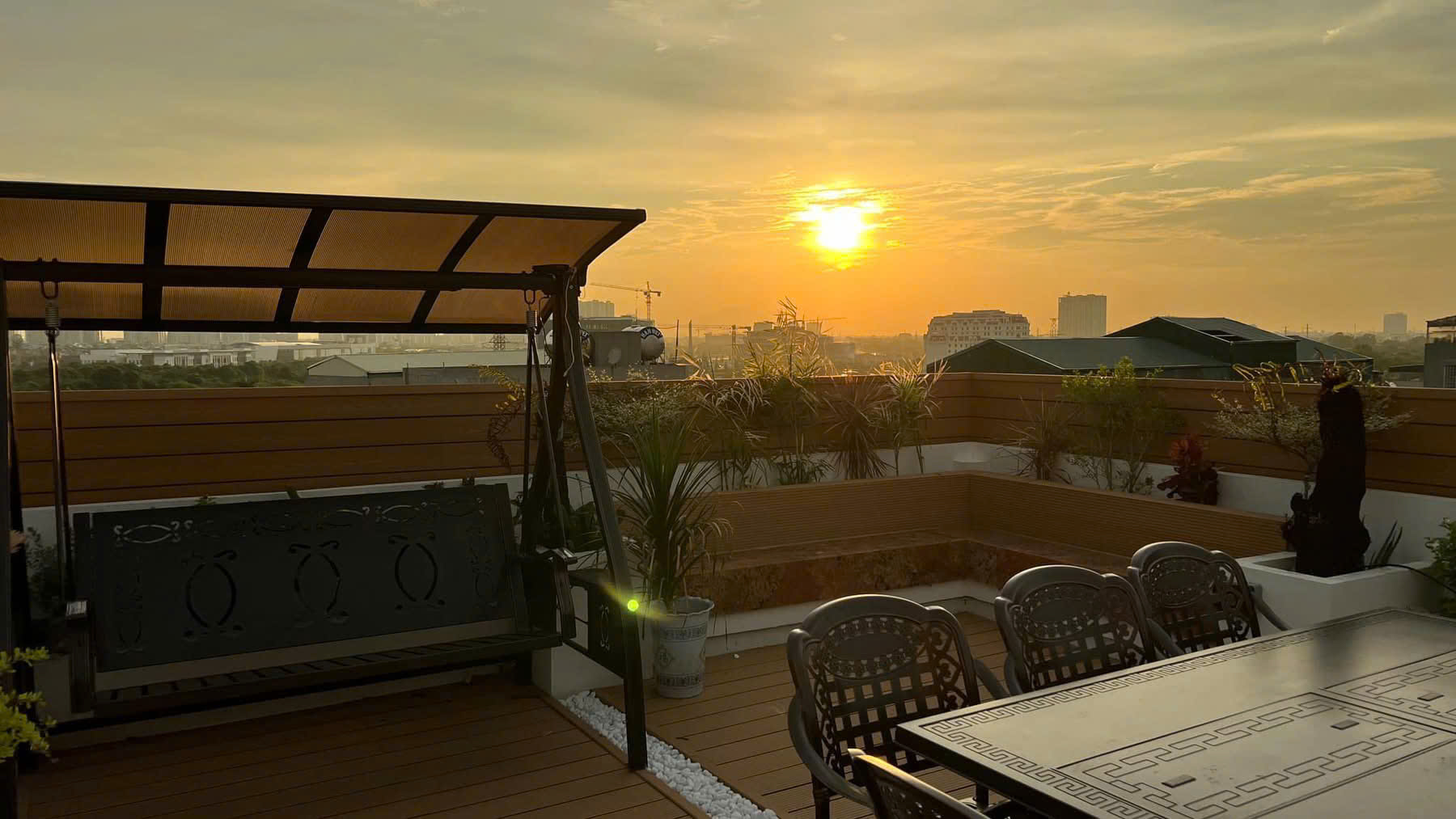📢 APARTMENT/CHDV PHÚ ĐÔ – HÀNG XÓM KHU LIỀN KỀ PHÍA TÂY – LÔ GÓC 3 MT, OTO VÀO NHÀ – 8 TẦNG – 24 CĂN HỘ + DUPLEX VIP – DÒNG TIỀN 140TR/THÁNG – D31
