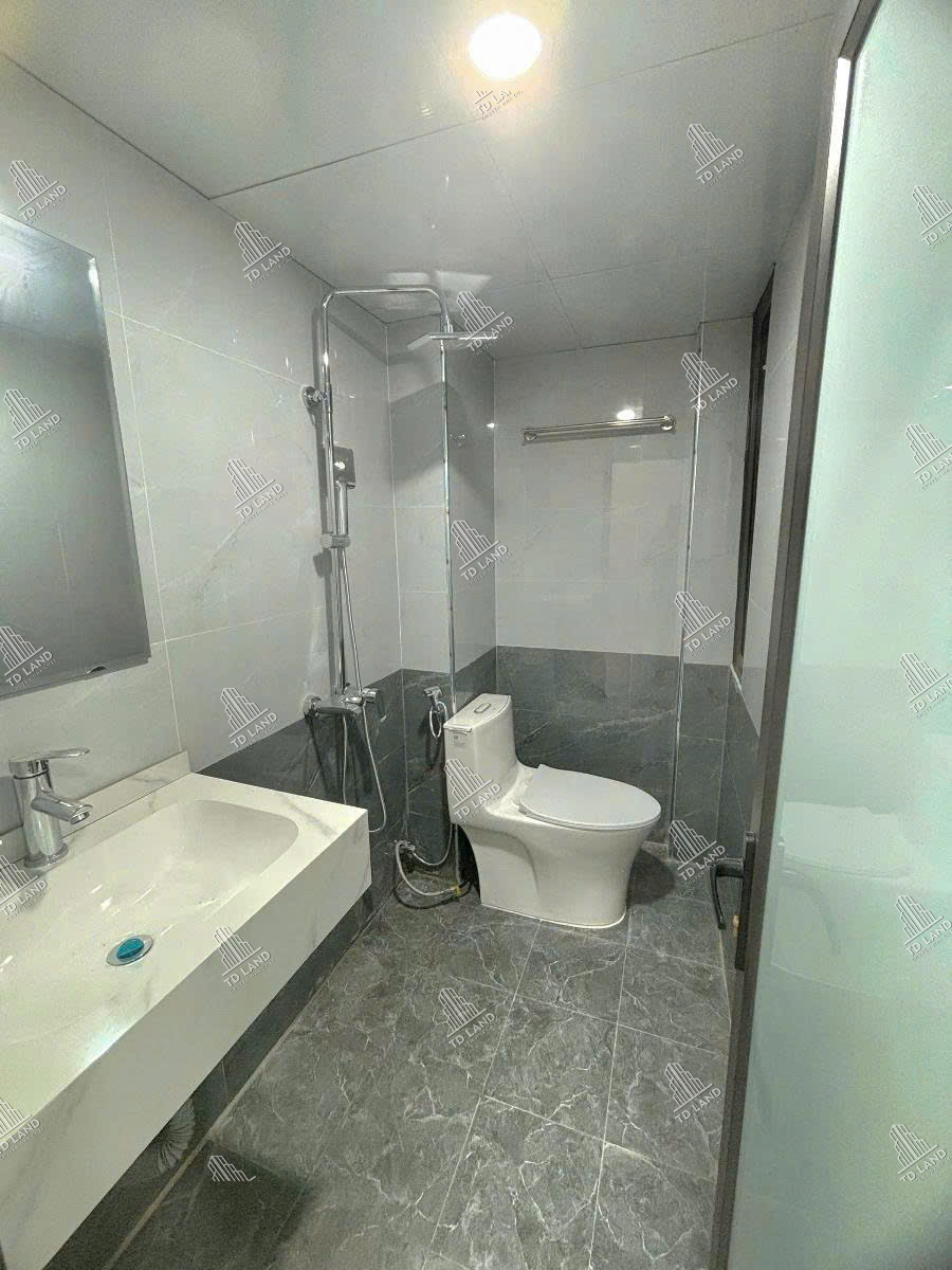 🎯 CCMN LA THÀNH (ĐỐNG ĐA) – 8 TẦNG – MT 3.7M – 17 PHÒNG – DÒNG TIỀN 100TR/THÁNG (~5.5%/NĂM)! 🎯 – C31