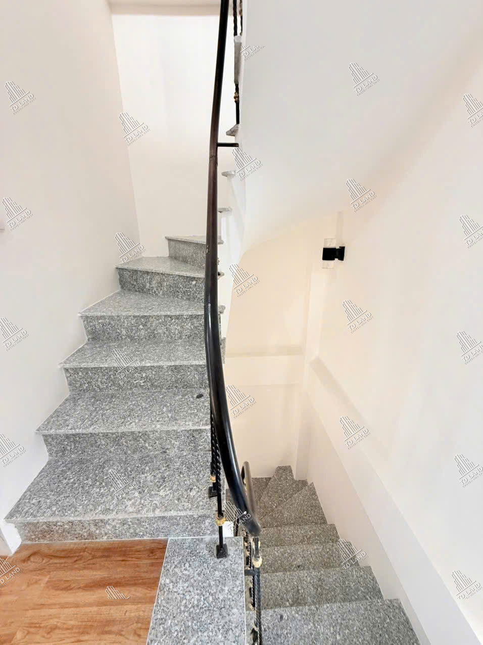 🎯 CCMN VÕNG THỊ (TÂY HỒ) – 8 TẦNG – MT 6.1M – 19 PHÒNG – DÒNG TIỀN 120TR/THÁNG (~5.2%/NĂM)! 🎯- C50