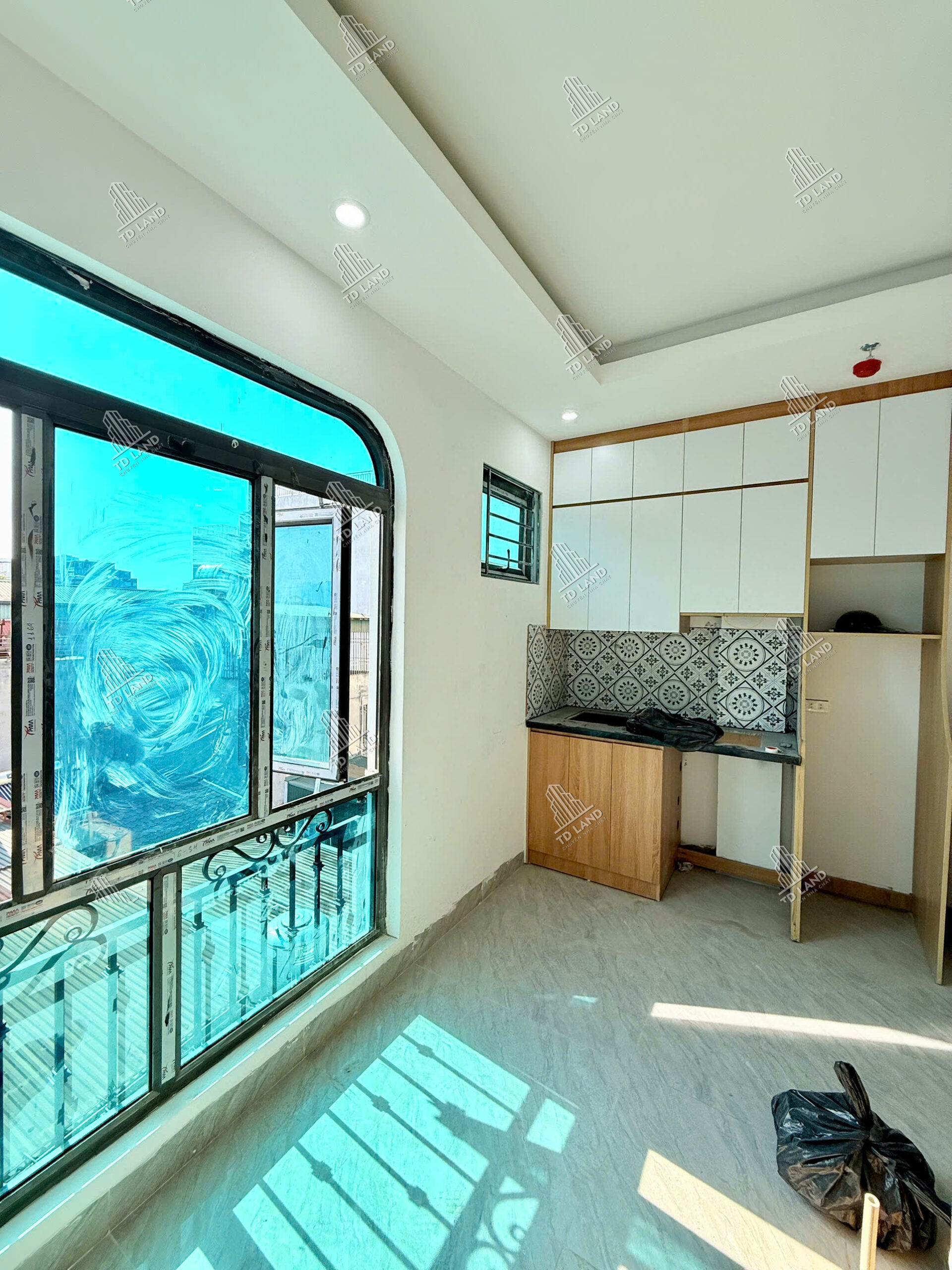 🌟 20.8 TỶ – ĐÊ LA THÀNH NHỎ (ĐỐNG ĐA) – 7 TẦNG THANG MÁY – 15 PHÒNG KHÉP KÍN – LÔ GÓC 3 THOÁNG – PCCC HIỆN ĐẠI – C131