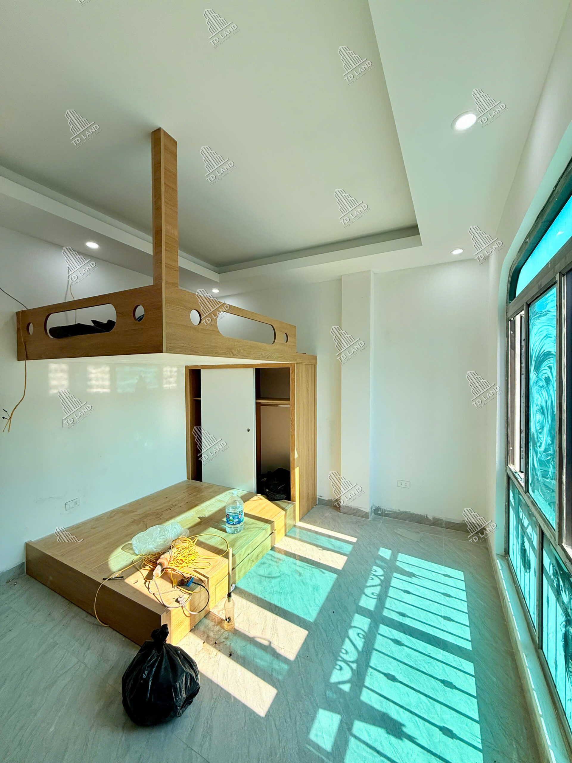 🌟 20.8 TỶ – ĐÊ LA THÀNH NHỎ (ĐỐNG ĐA) – 7 TẦNG THANG MÁY – 15 PHÒNG KHÉP KÍN – LÔ GÓC 3 THOÁNG – PCCC HIỆN ĐẠI – C131