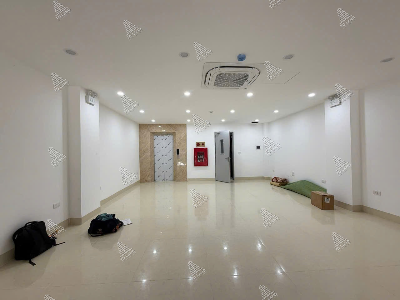 🌟 59.8 TỶ – NGUYỄN NGỌC NẠI (THANH XUÂN) – 8 TẦNG THANG MÁY – THÔNG SÀN KINH DOANH – MẶT TIỀN 5.5M – Ô TÔ ĐỖ CỬA – D50