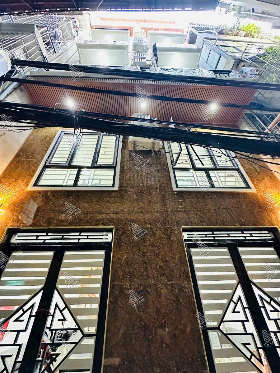 🌟 28.5 TỶ – ĐƯỜNG LÁNG (ĐỐNG ĐA) – 7 TẦNG THANG MÁY – 22 PHÒNG – DIỆN TÍCH SỔ GẦN 100M2 – C24