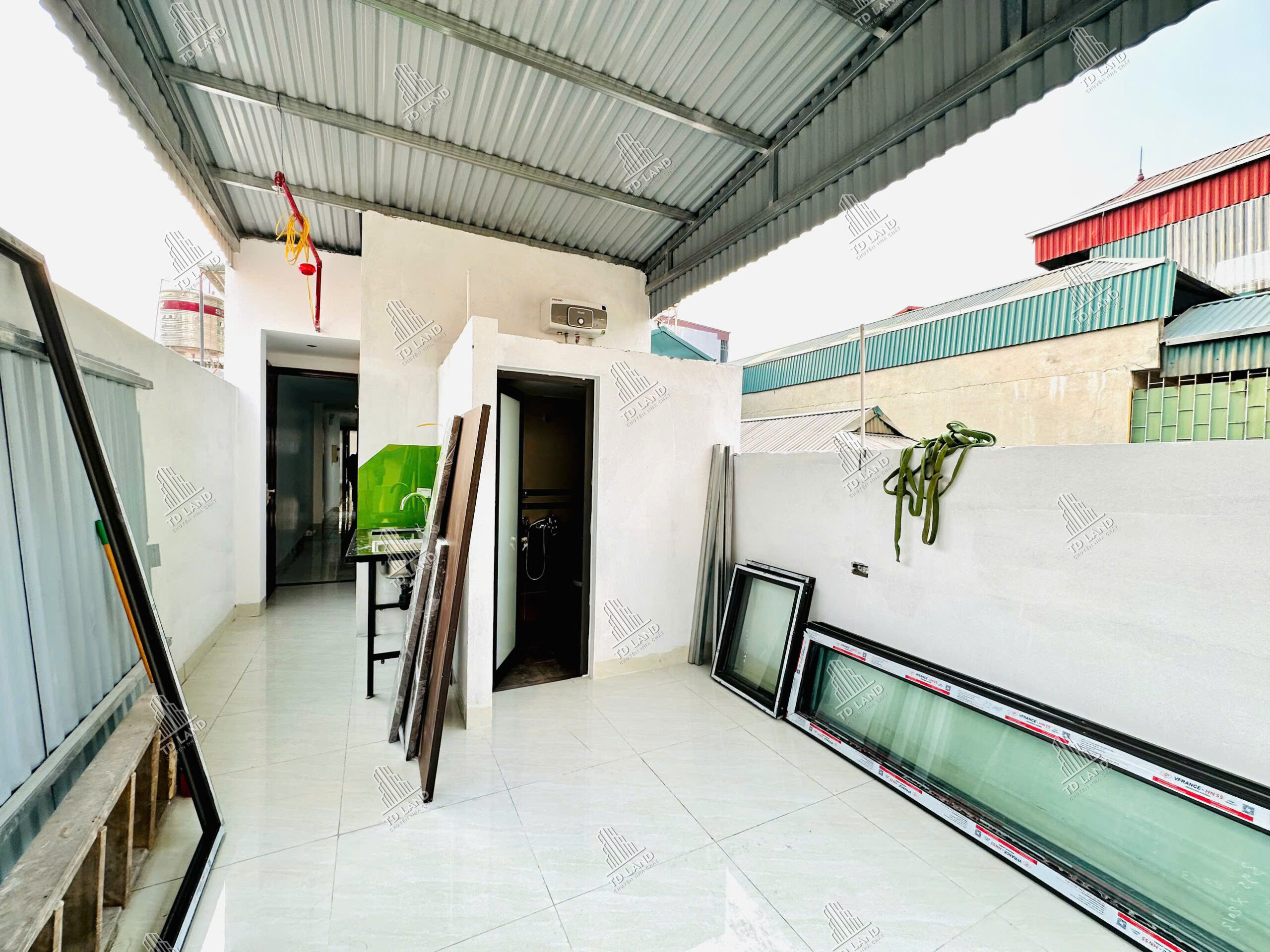🌟 26 TỶ – PHỐ 8/3 (HAI BÀ TRƯNG) – Ô TÔ QUA NHÀ – HAI MẶT NGÕ TRƯỚC SAU – 20 PHÒNG – DÒNG TIỀN 1.2 TỶ/NĂM – C34