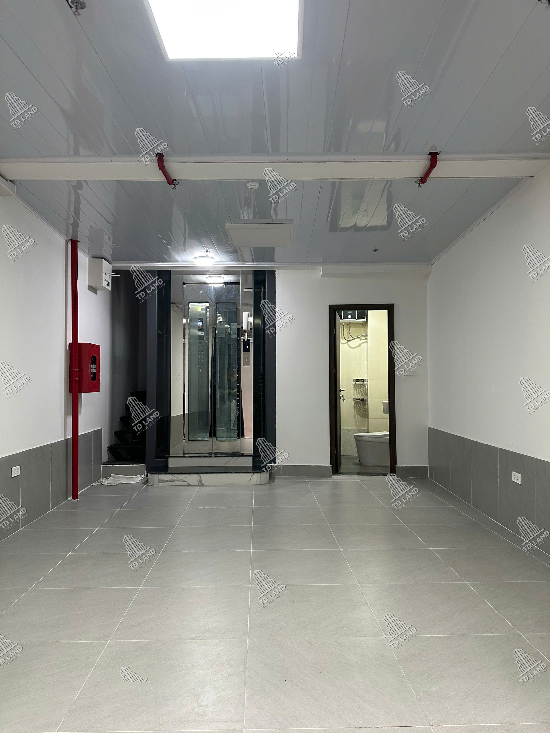 🌟 11.8 TỶ – ĐỘI CẤN (BA ĐÌNH) – 6 TẦNG THANG MÁY – 6 PHÒNG RỘNG – LÔ GÓC 3 THOÁNG – NHÀ MỚI TINH – A103