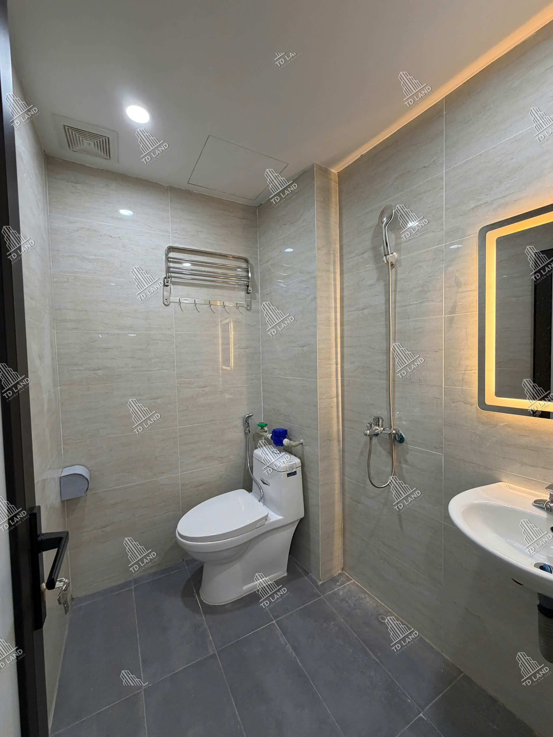 🌟 21.5 TỶ – VŨ TRỌNG PHỤNG (THANH XUÂN) – 7.5 TẦNG THANG MÁY – 18 PHÒNG – DIỆN TÍCH 80M2 – TRUNG TÂM THANH XUÂN – C135