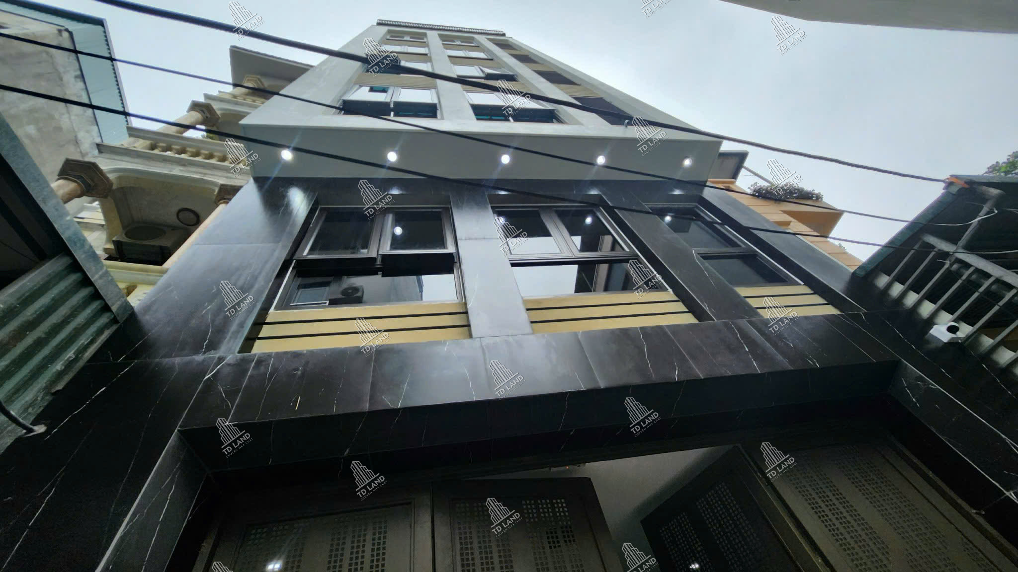 🌟 28.5 TỶ – PHẠM VĂN ĐỒNG (BẮC TỪ LIÊM) – 7 TẦNG THANG MÁY – 28 PHÒNG KHÉP KÍN – DÒNG TIỀN 1.5 TỶ/NĂM – C162