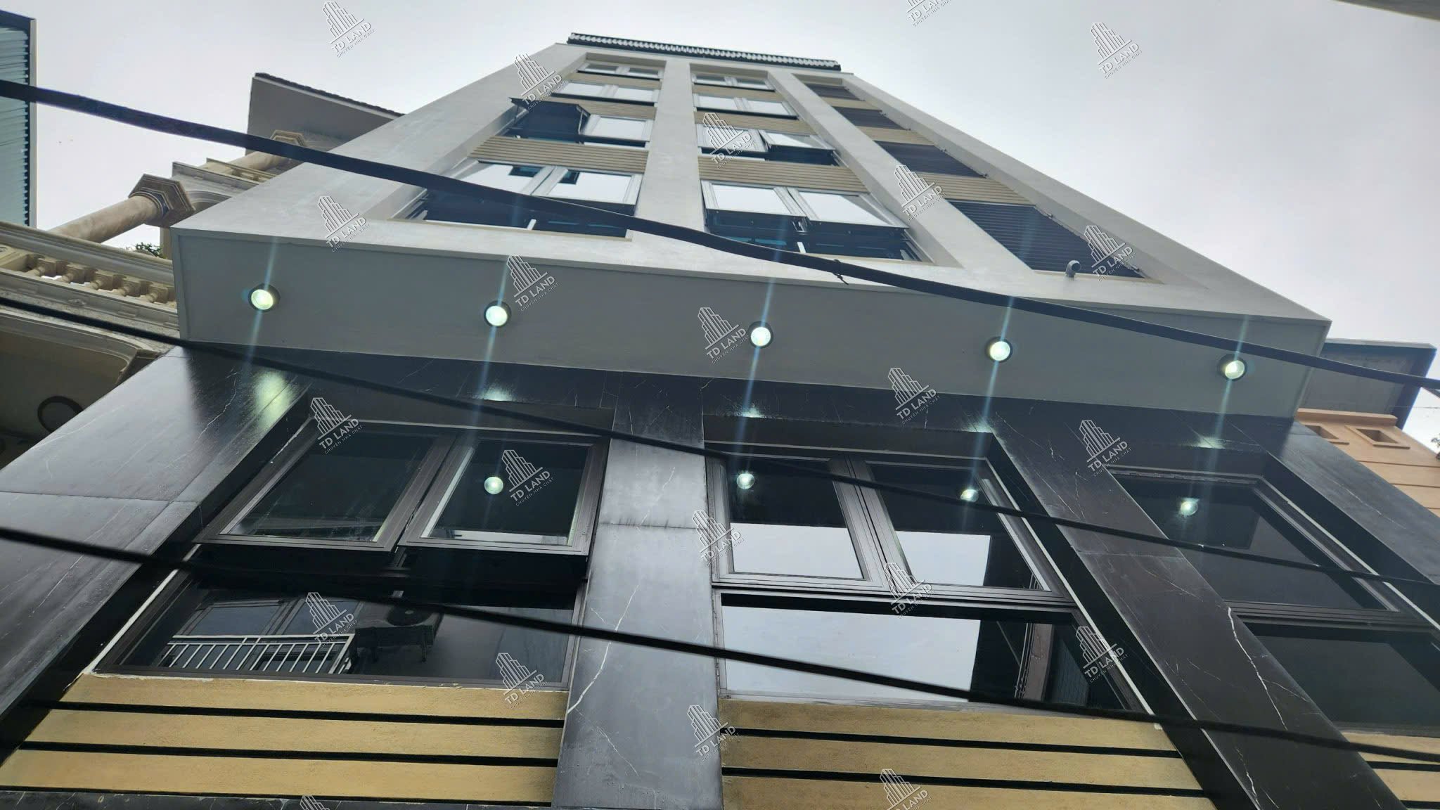 🌟 28.5 TỶ – PHẠM VĂN ĐỒNG (BẮC TỪ LIÊM) – 7 TẦNG THANG MÁY – 28 PHÒNG KHÉP KÍN – DÒNG TIỀN 1.5 TỶ/NĂM – C162