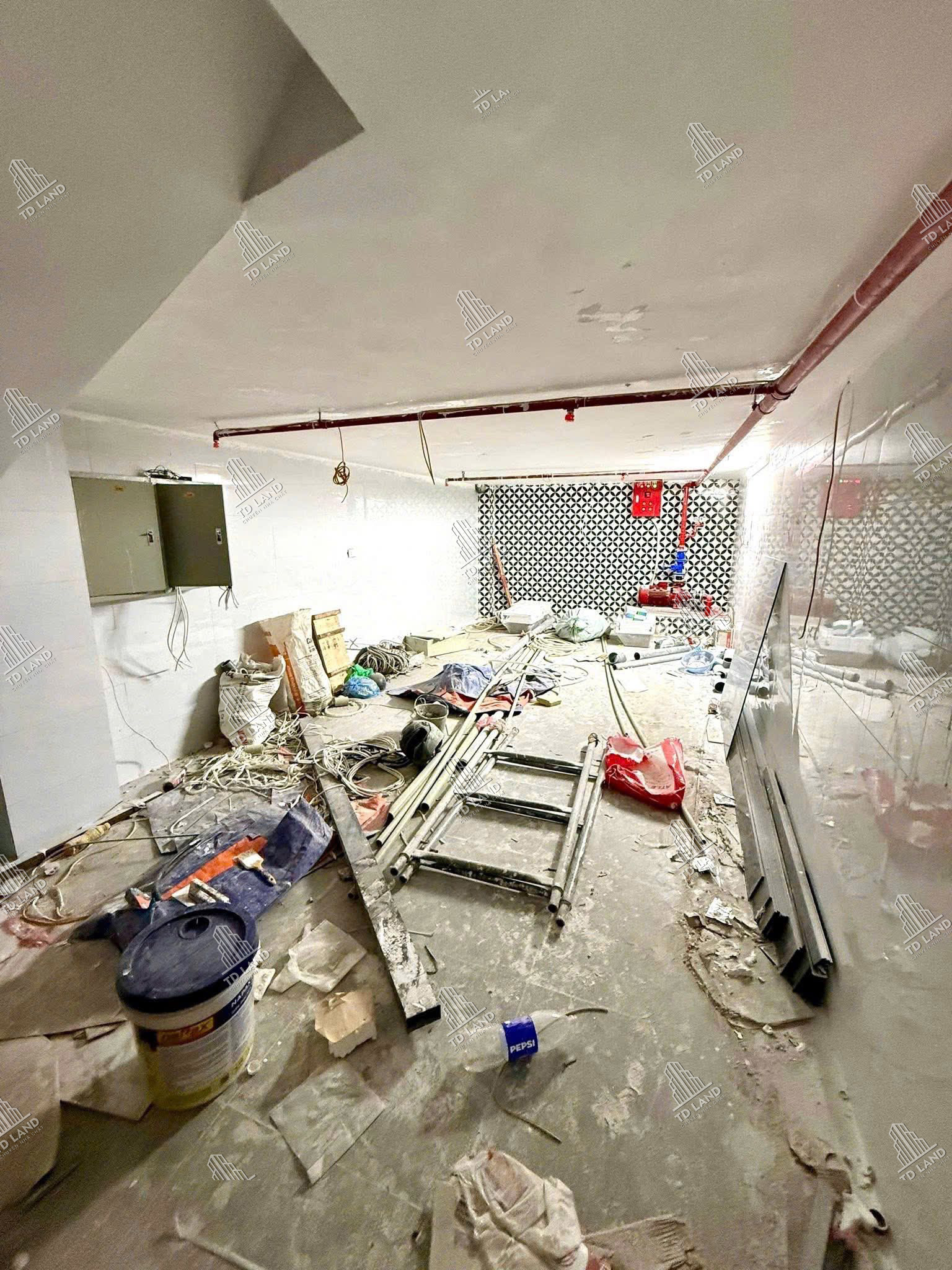 C174 | KHƯƠNG TRUNG (THANH XUÂN) | 71.4M2 8.5 TẦNG 14 PHÒNG | LÔ GÓC 3 THOÁNG – 5M RA MẶT PHỐ