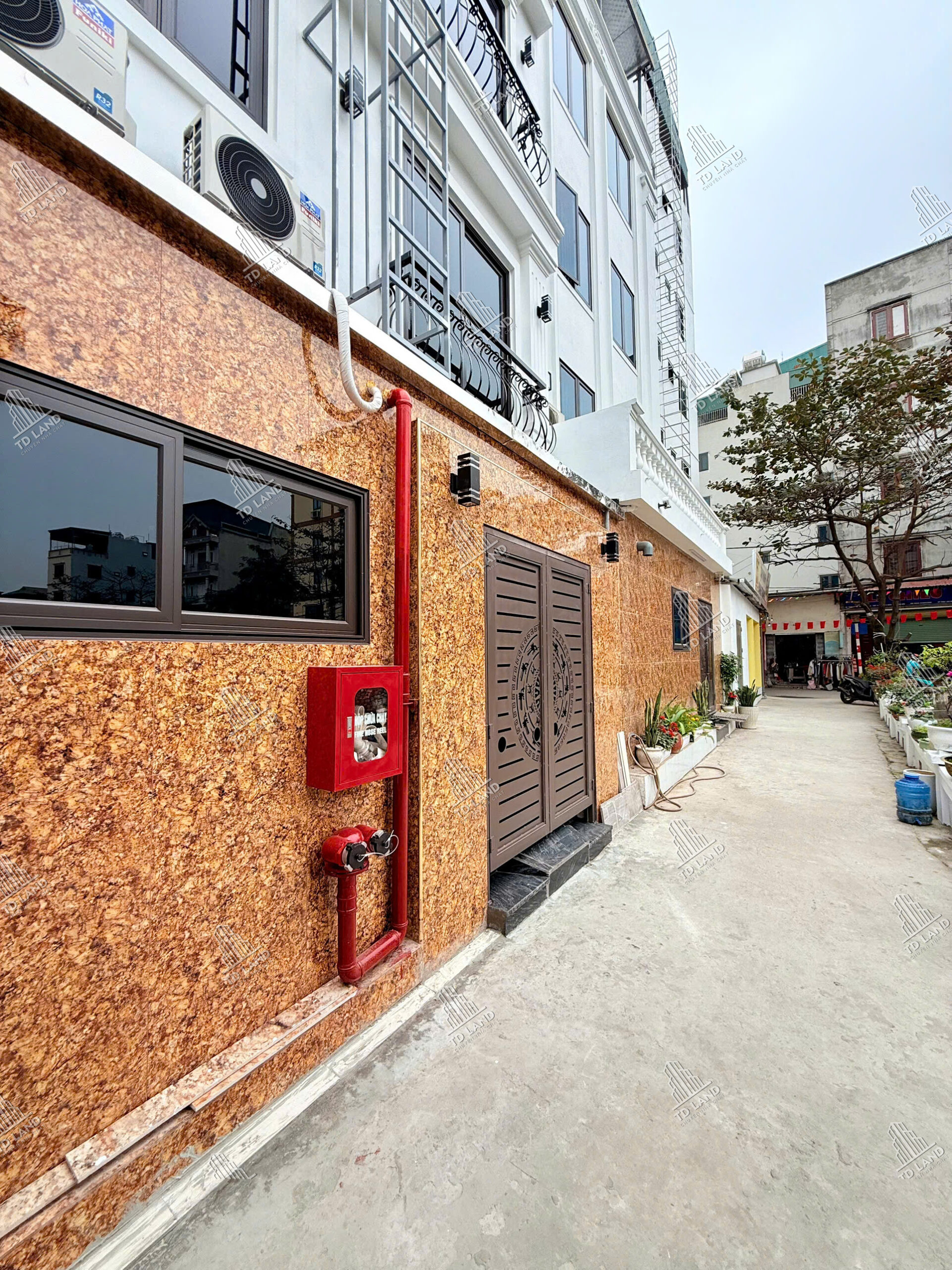 C62 | CẦU DIỄN (BẮC TỪ LIÊM) | 58M2 8 TẦNG 13 PHÒNG | Ô TÔ ĐỖ CỬA