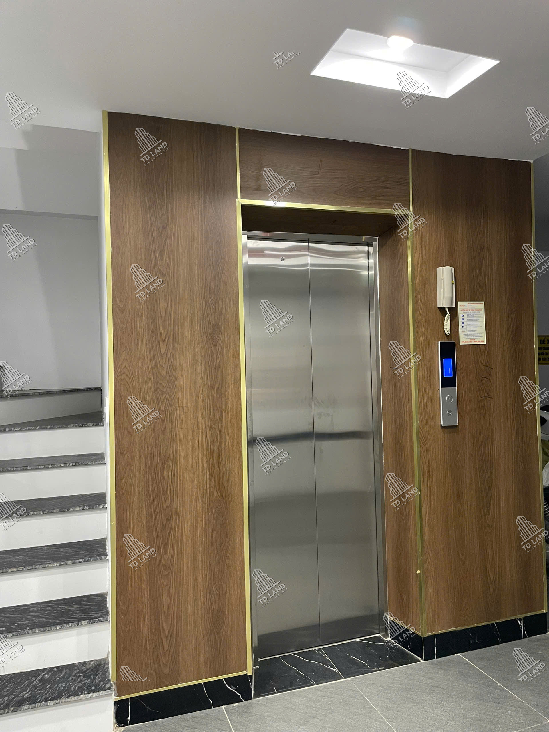 D136 | ĐỘI CẤN (BA ĐÌNH) | 90M2 8 TẦNG 24 PHÒNG | LÔ GÓC 2 THOÁNG