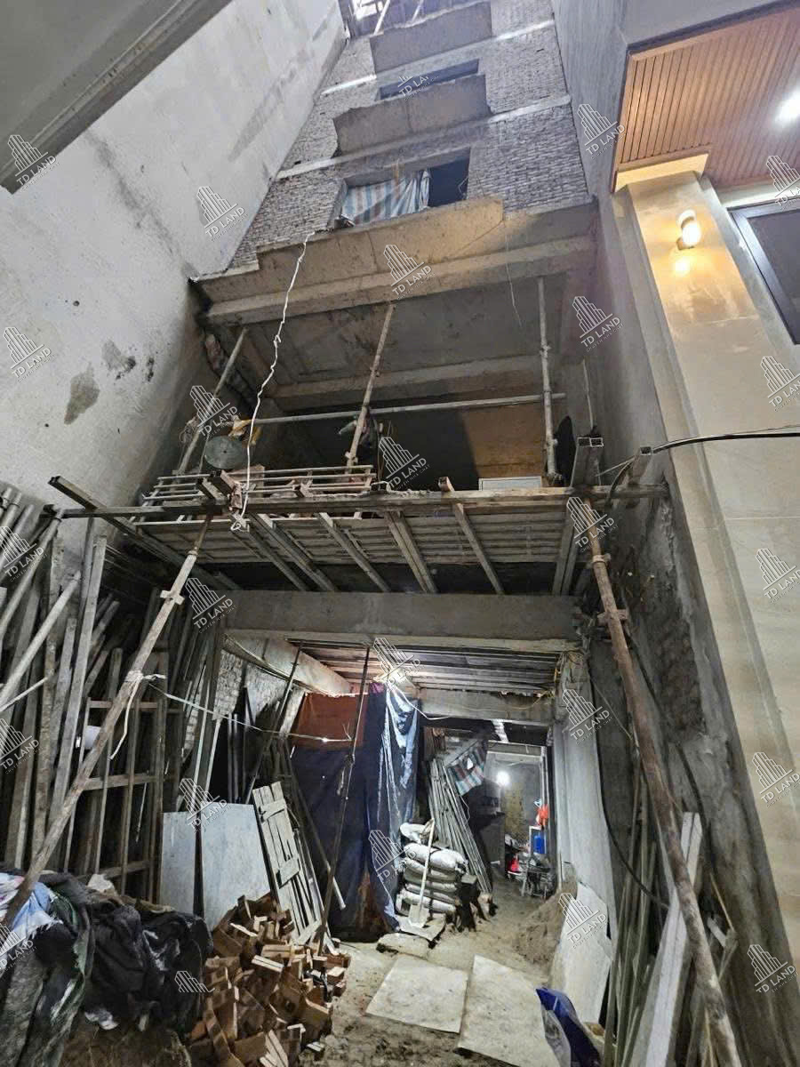 A27 | TÔN THẤT TÙNG (ĐỐNG ĐA) | 55.2M2 7 TẦNG 12 PHÒNG