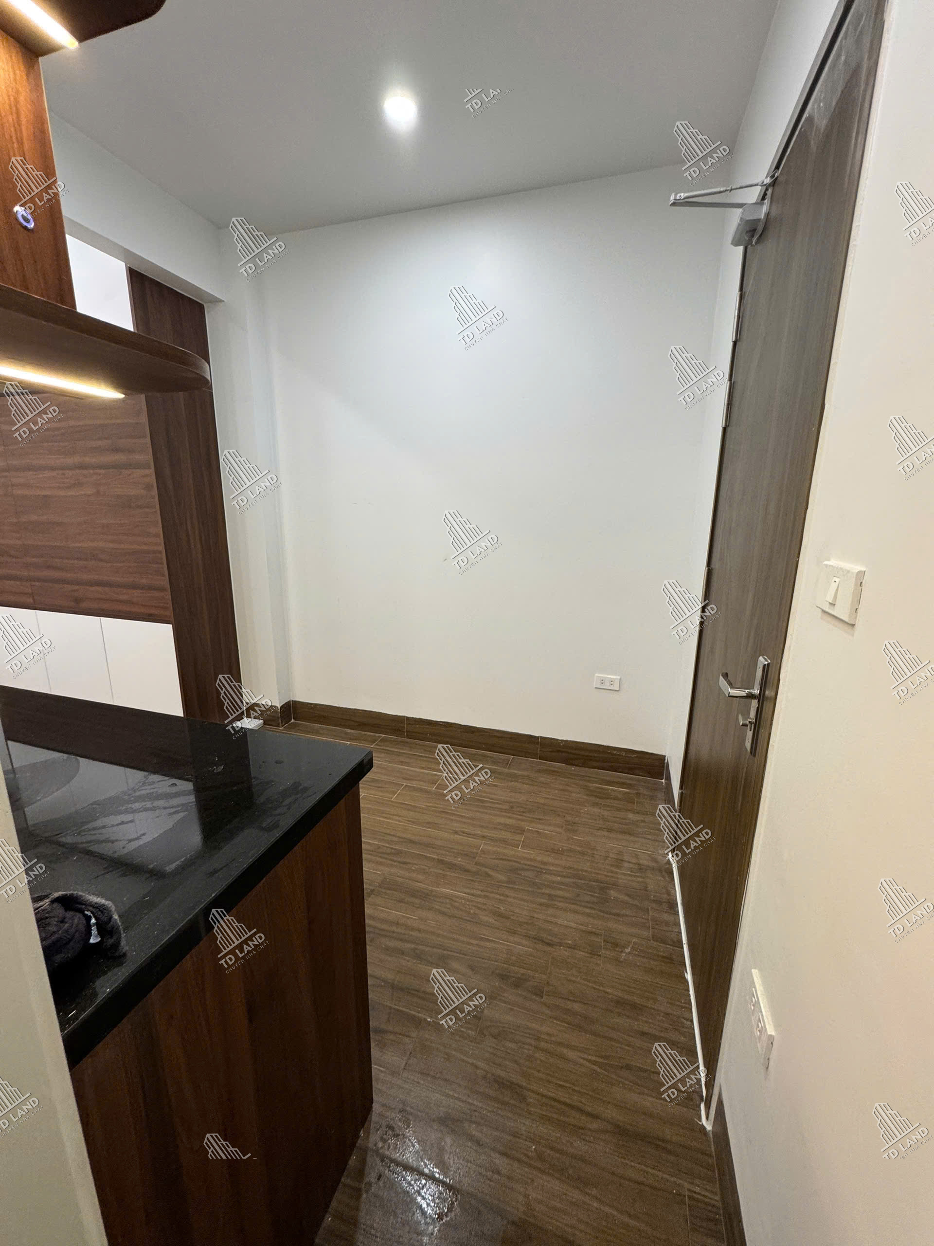 A6 | TRẦN CUNG (CẦU GIẤY) | 38M2 6 TẦNG 5 PHÒNG 1N1K | BÃI ĐỖ Ô TÔ SÁT NHÀ